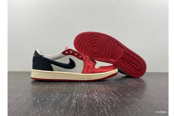 Away FN0432-100 Room Retro Low Jordan OG Trophy 1 0513